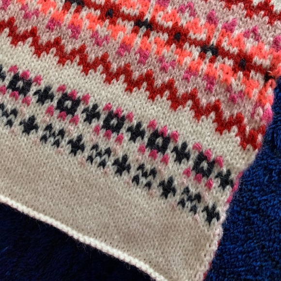 GAP Fair Isle Scarf - Picture 3 of 5